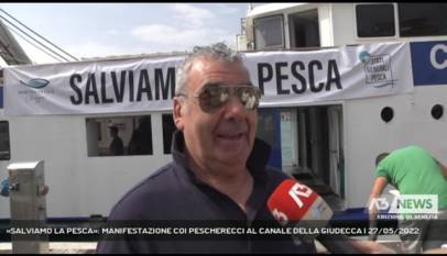 VENEZIA | «SALVIAMO LA PESCA»: MANIFESTAZIONE COI PESCHERECCI AL CANALE DELLA GIUDECCA