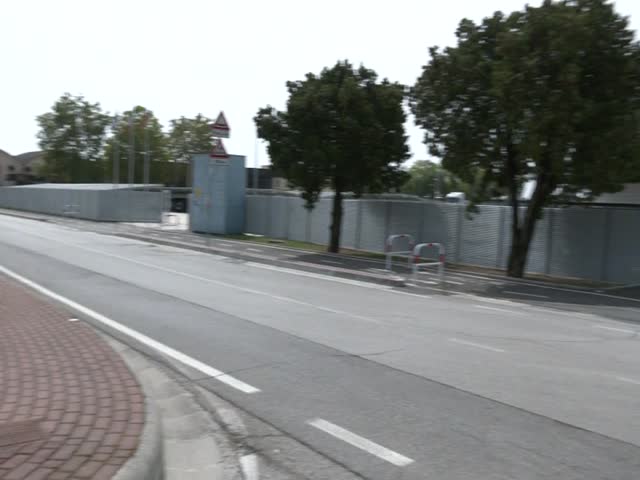 -7r3KpK1xCE