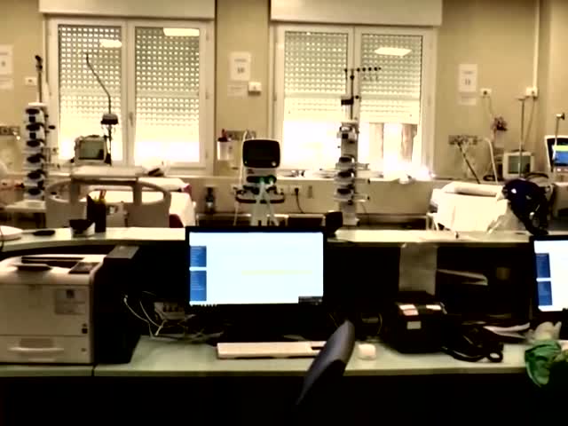 umpcJxVp4BM