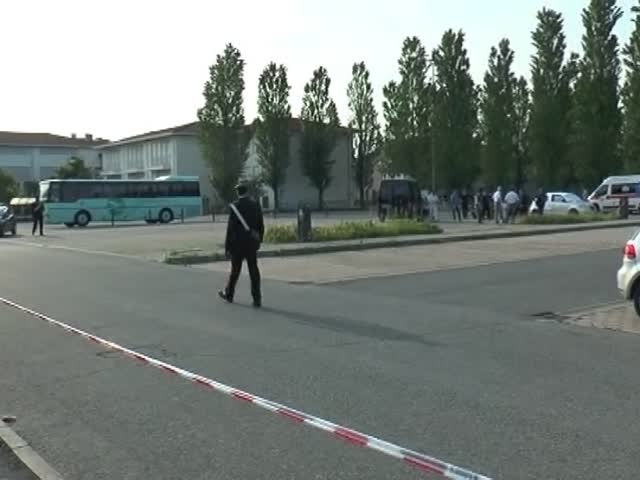 ZMWw2oGveeM